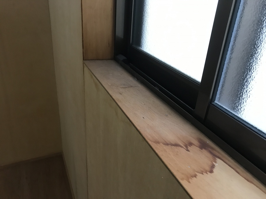 サッシ廻り　雨漏り