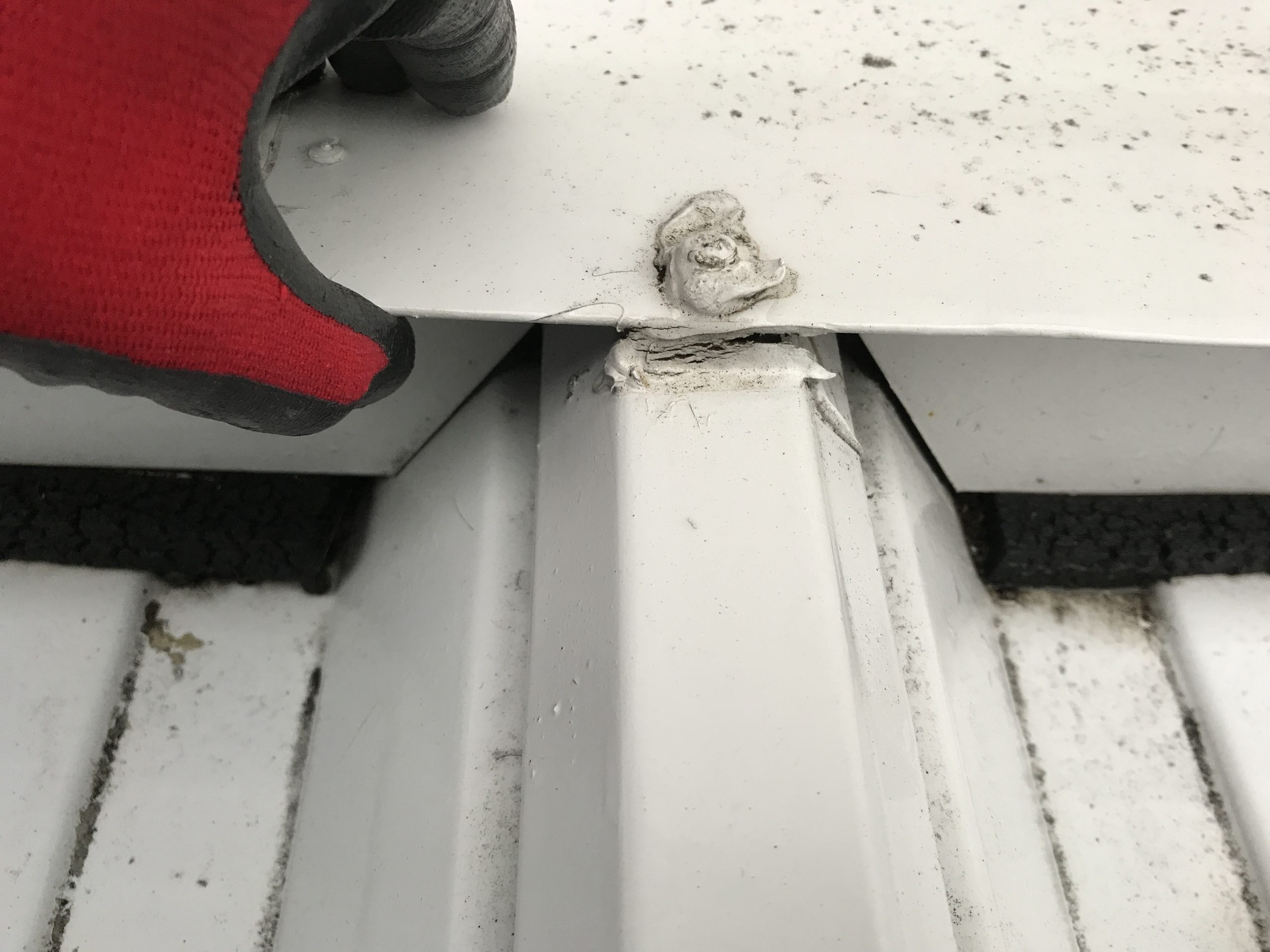 壁と屋根との取り合い面戸