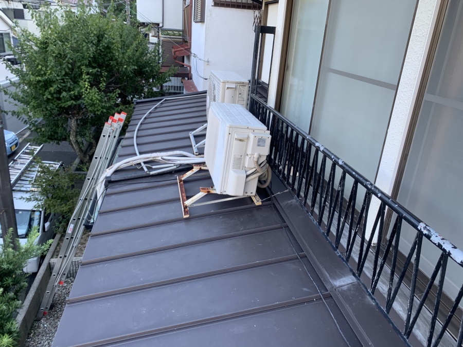 葺き替え工事立平葺き完成