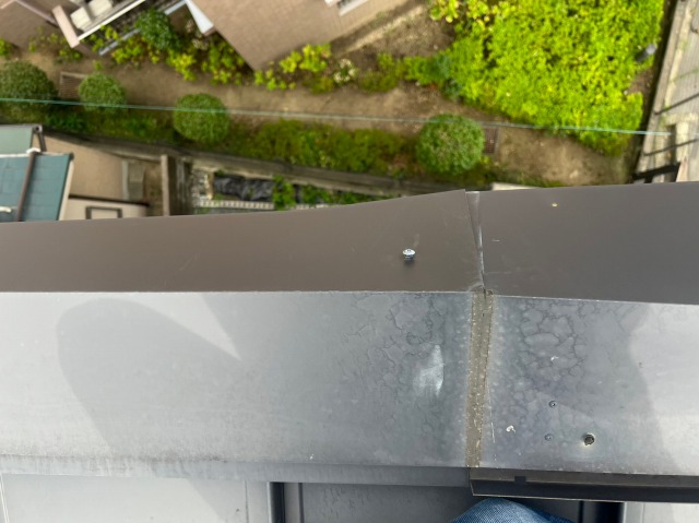 棟板金ビス浮き現状