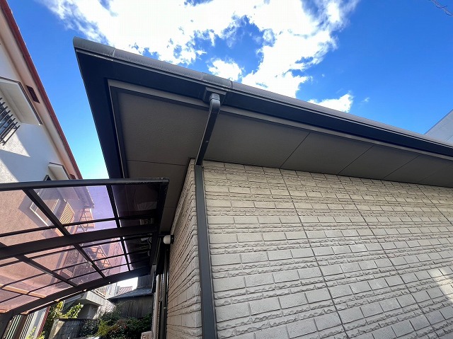 雨樋カバー破損