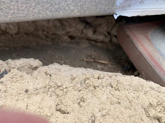 瓦捲り下地葺き土確認