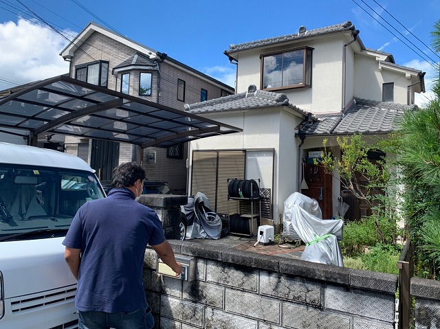 雨漏り調査インターフォンでご挨拶