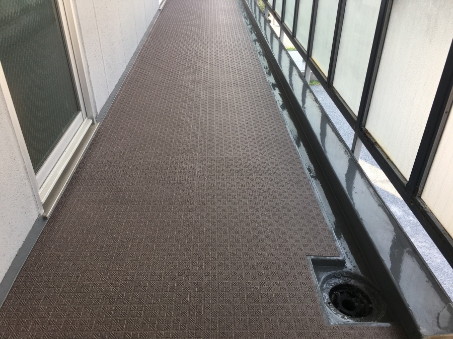 長尺シート張り