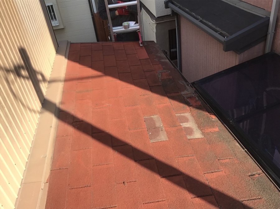 下屋根　アスファルトシングル