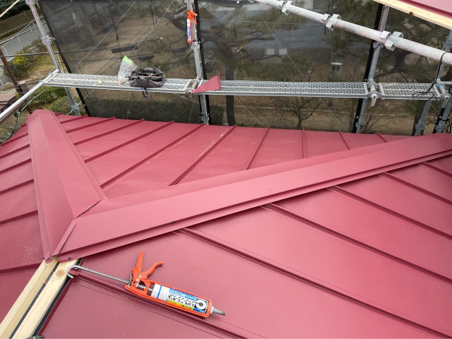 屋根リフォーム⑨棟板金の設置
