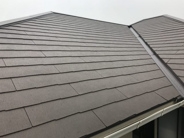 屋根葺き替え工事完了時の様子