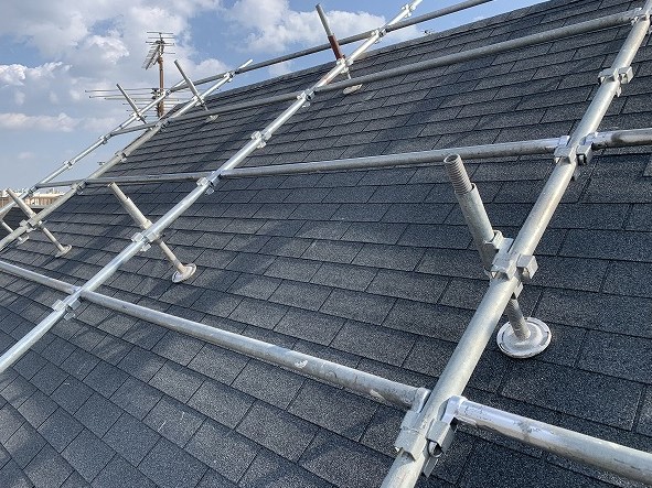 工事前のアスファルトシングル屋根