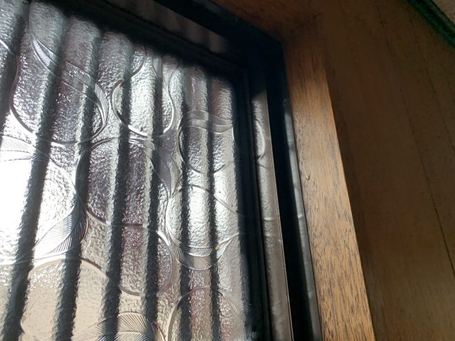 玄関での雨漏り