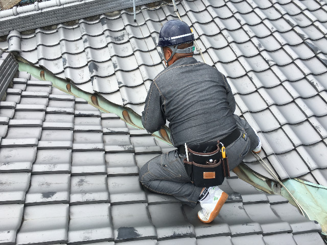 街の屋根やさん神戸店の屋根点検