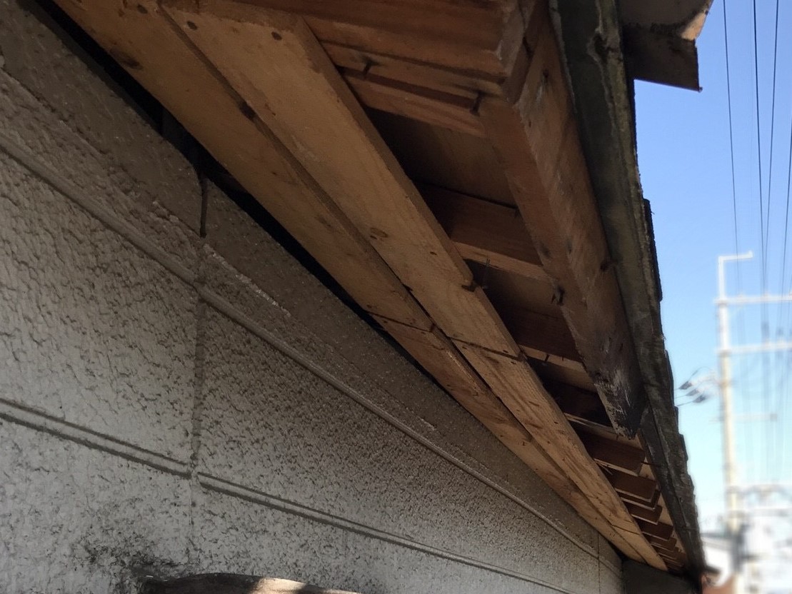 軒天修理ビフォー