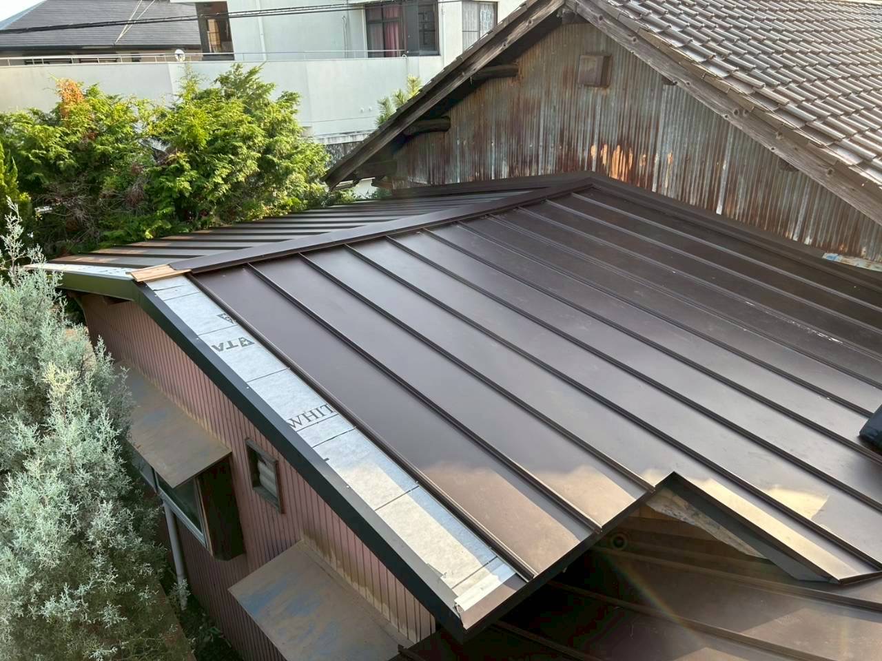 春日井市瓦棒カバー工法