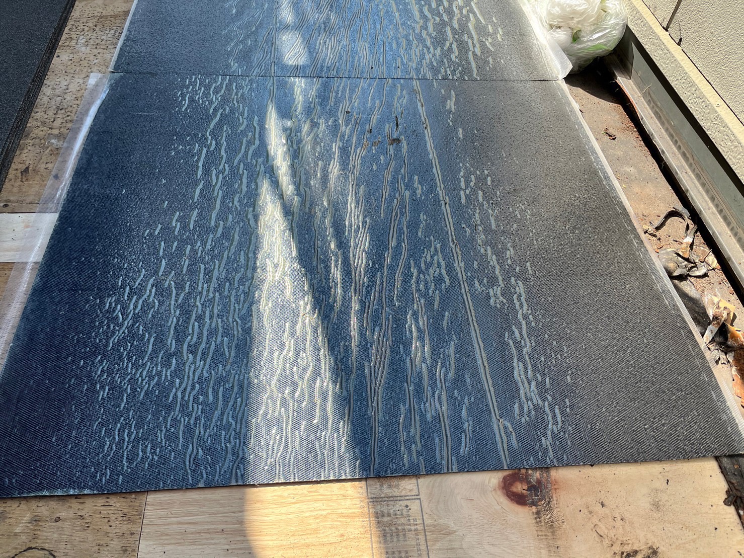 【バリボードによる下地形成｜尾張旭市セキスイハイムのベランダ防水】