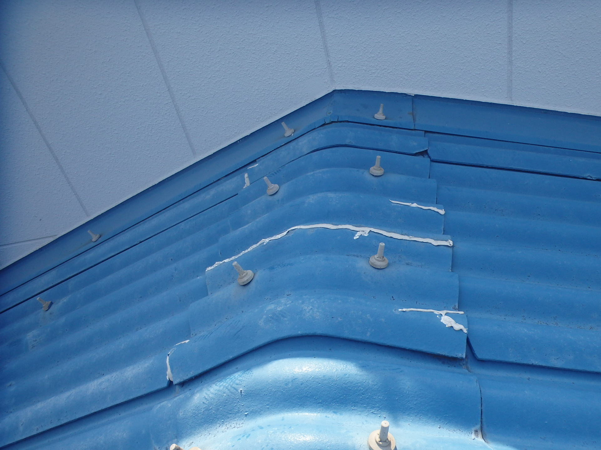 コーキングによる補修写真