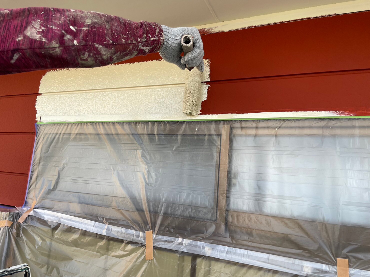 【名古屋市守山区】外壁塗装は中塗り・上塗りの工程でしっかり仕上げます！