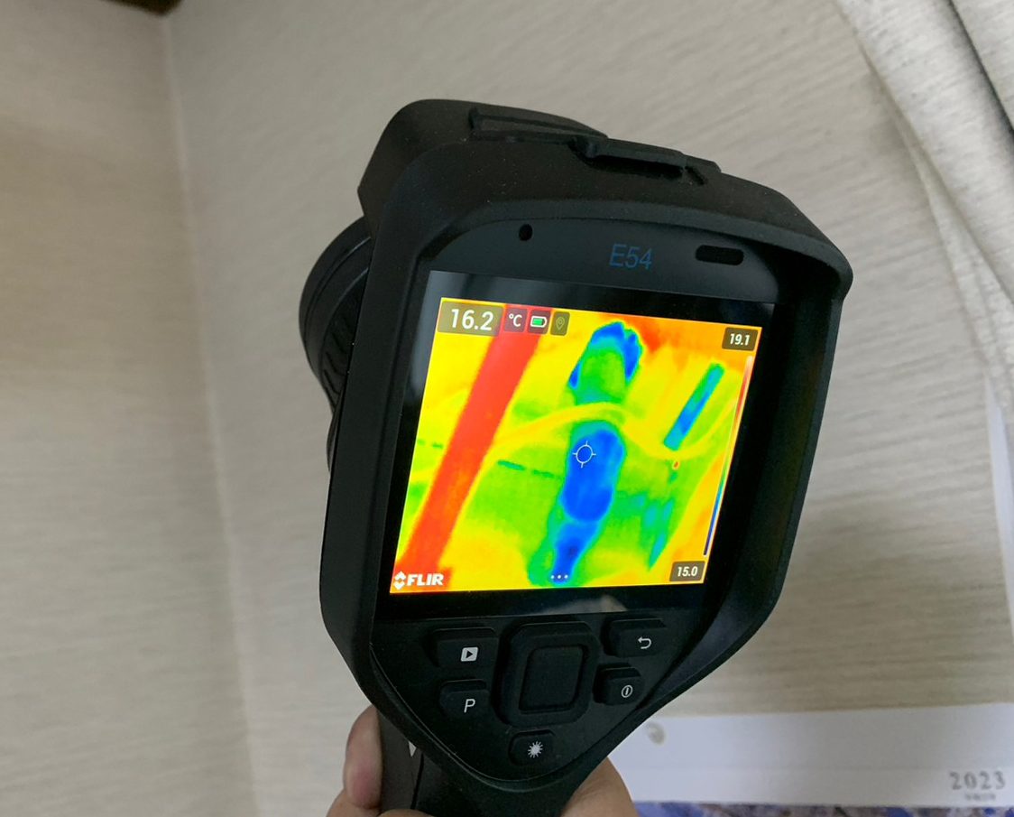 サーモカメラ撮影の様子