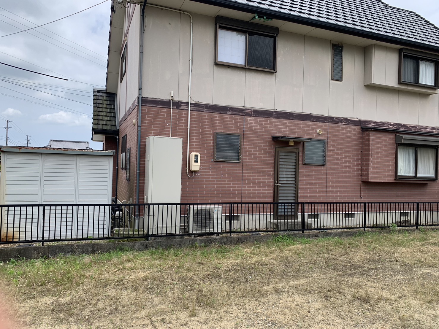 剥がれた軒天の現地調査