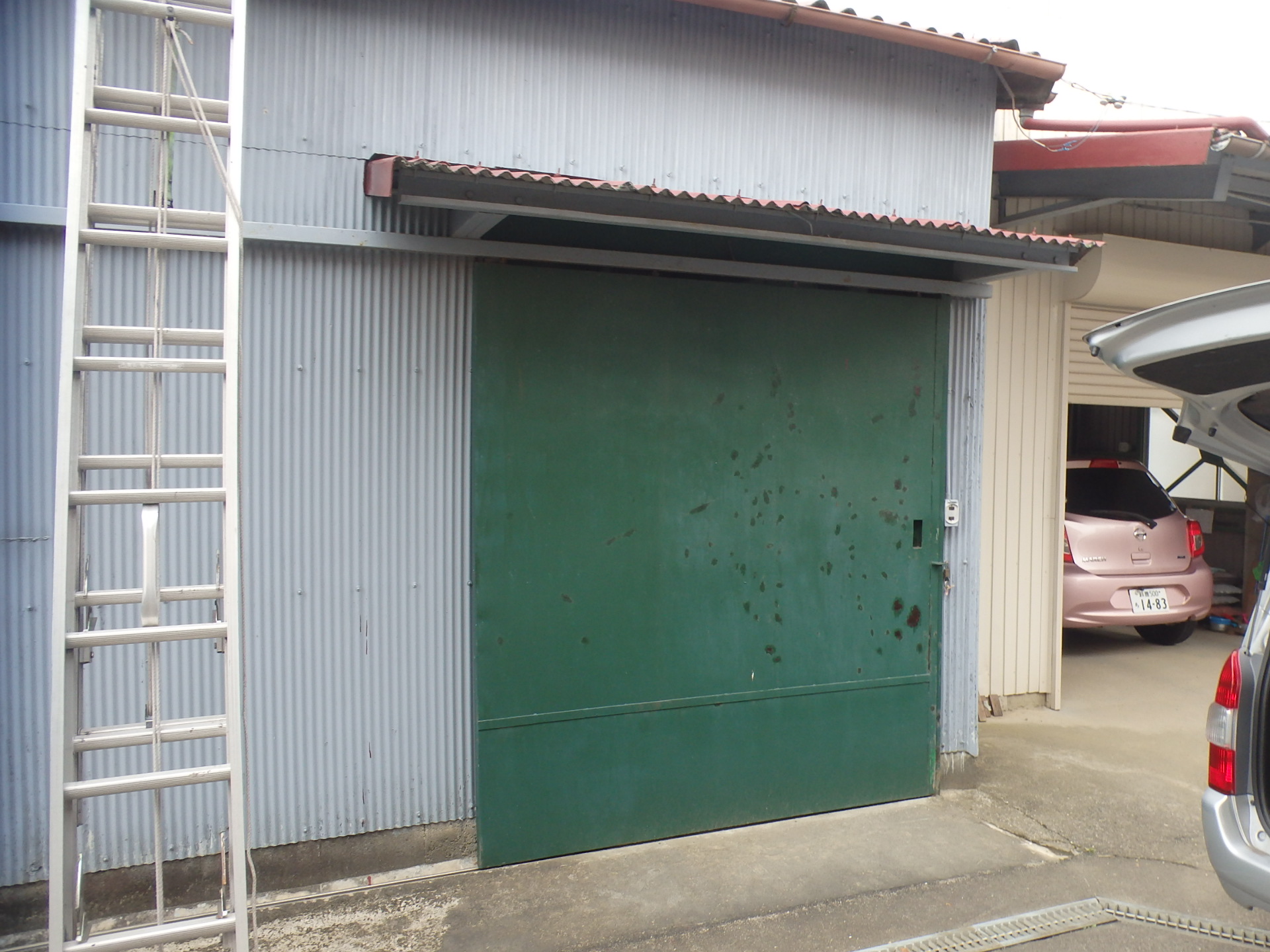 シャッター状況／扉サビ