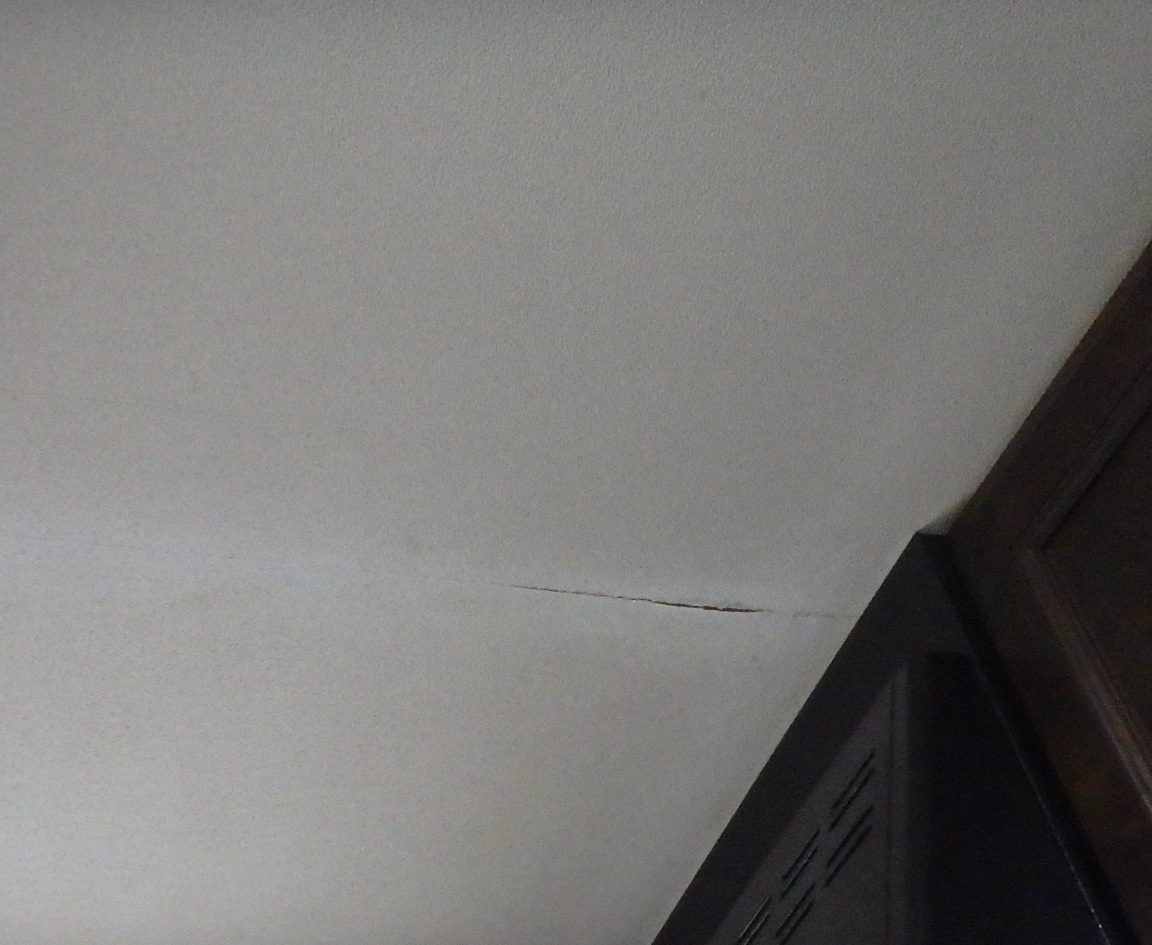 キッチン天井から雨漏り