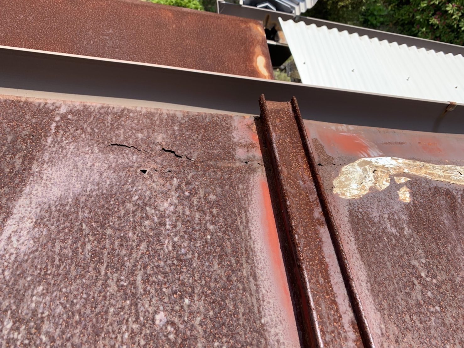 瓦棒部分の錆の状況