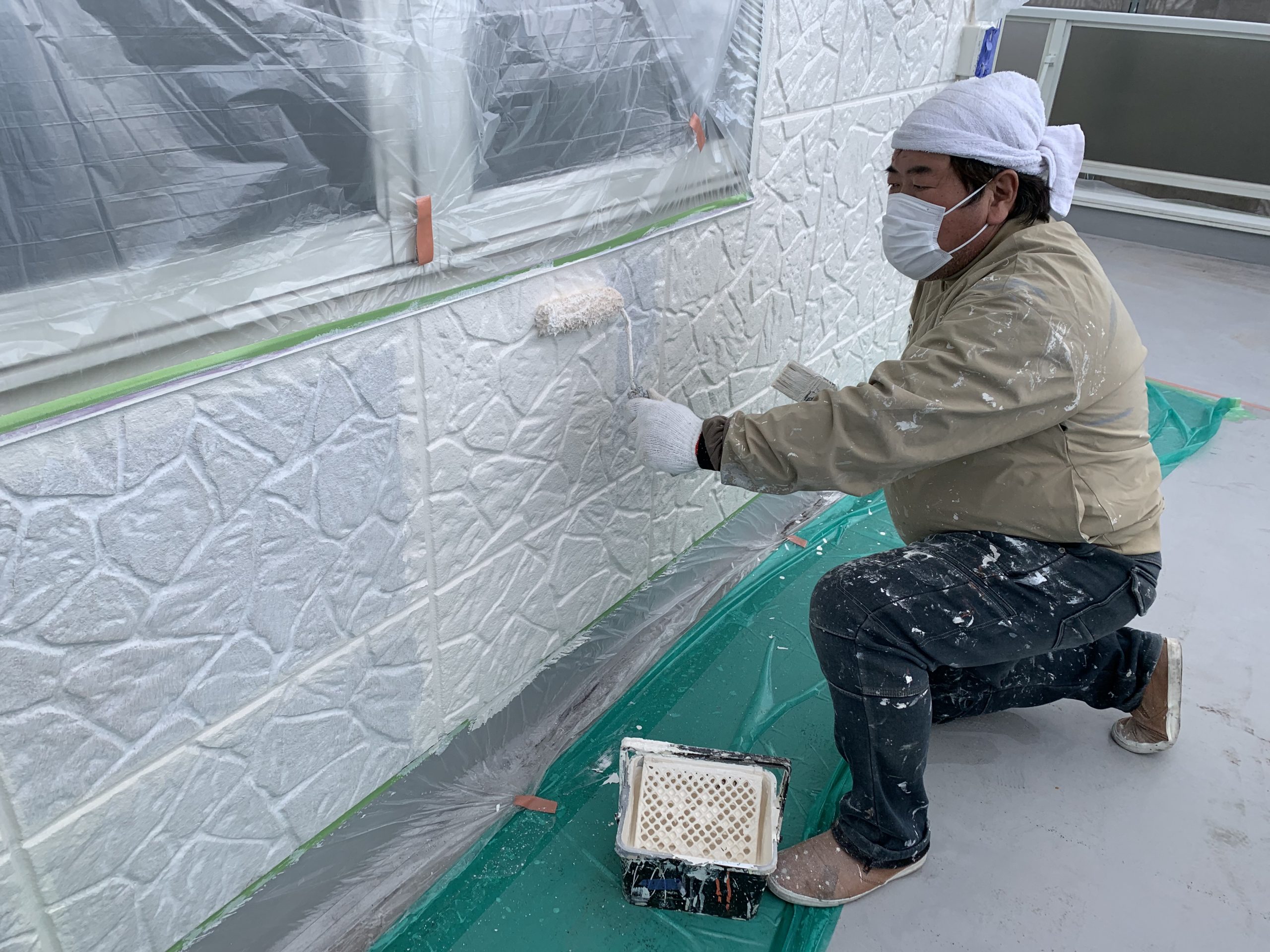 中塗り直後の写真（やや艶ありに見える状態）