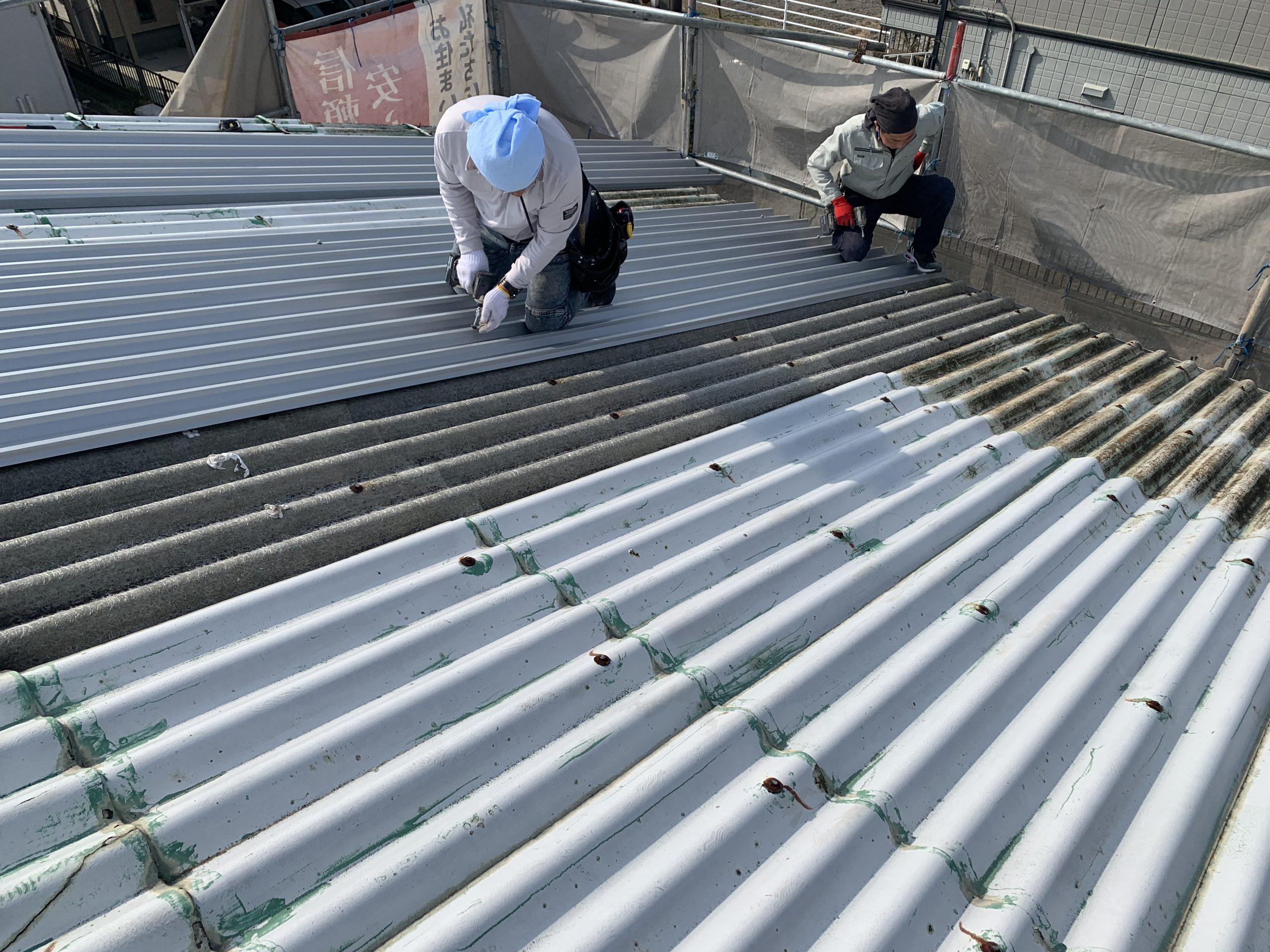 スレート屋根リフォーム｜ガルバリウム鋼板の取付け工程とは？