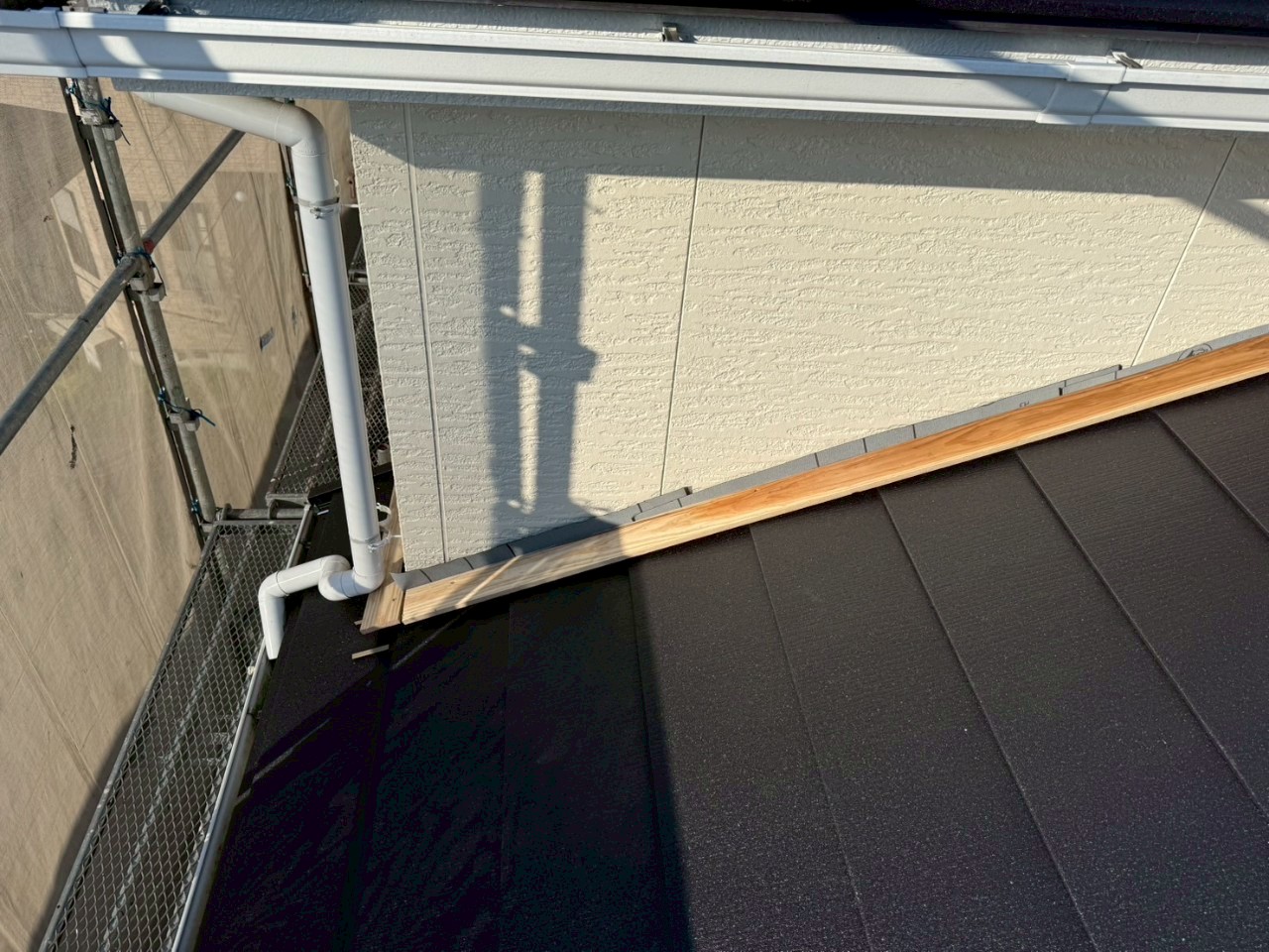 春日井市カバー工法スーパーガルテクト