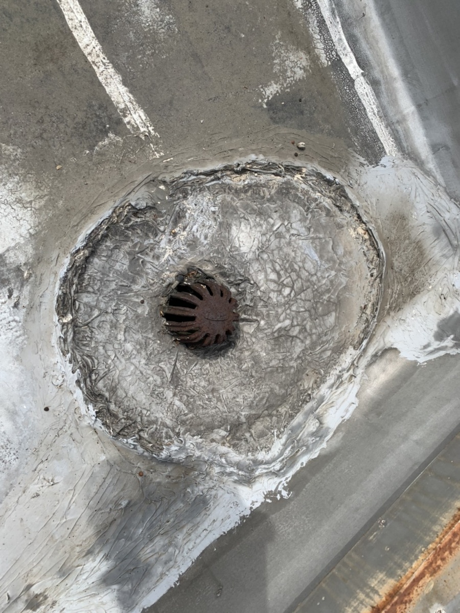 室内の上にあるドレン部分