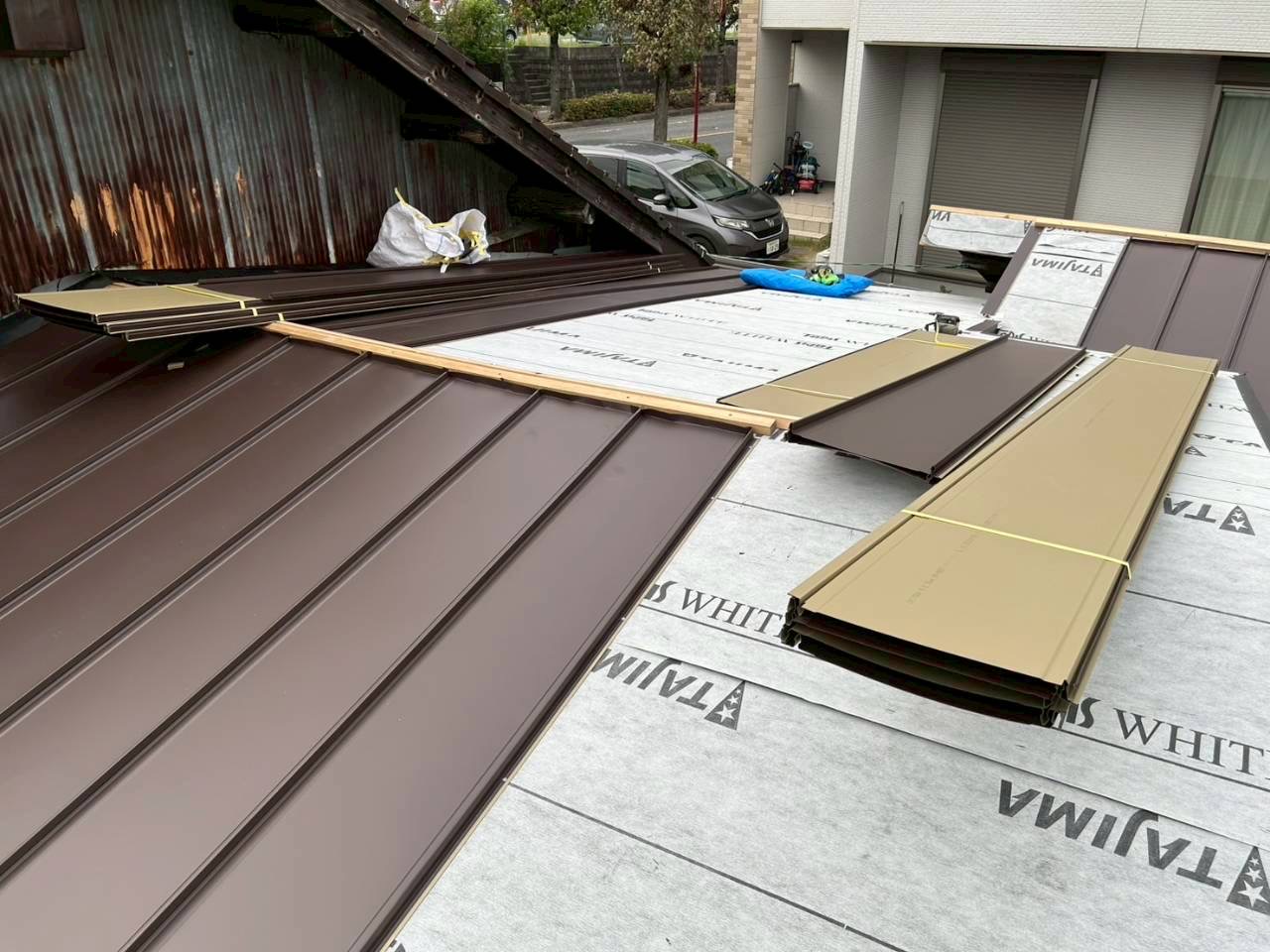 春日井市瓦棒カバー工法