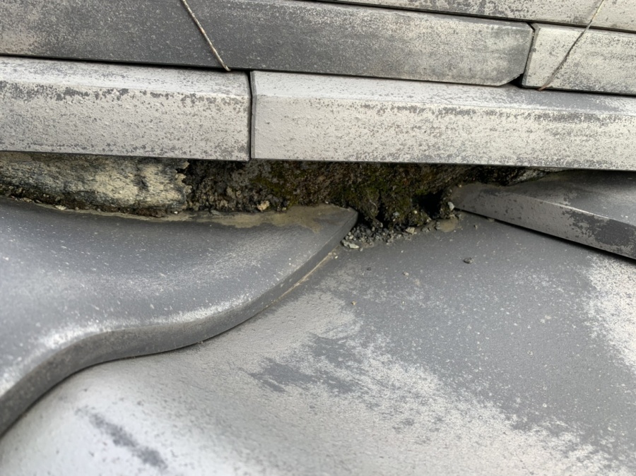 漆喰の欠損、変色