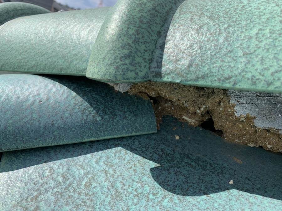 瓦屋根漆喰部分