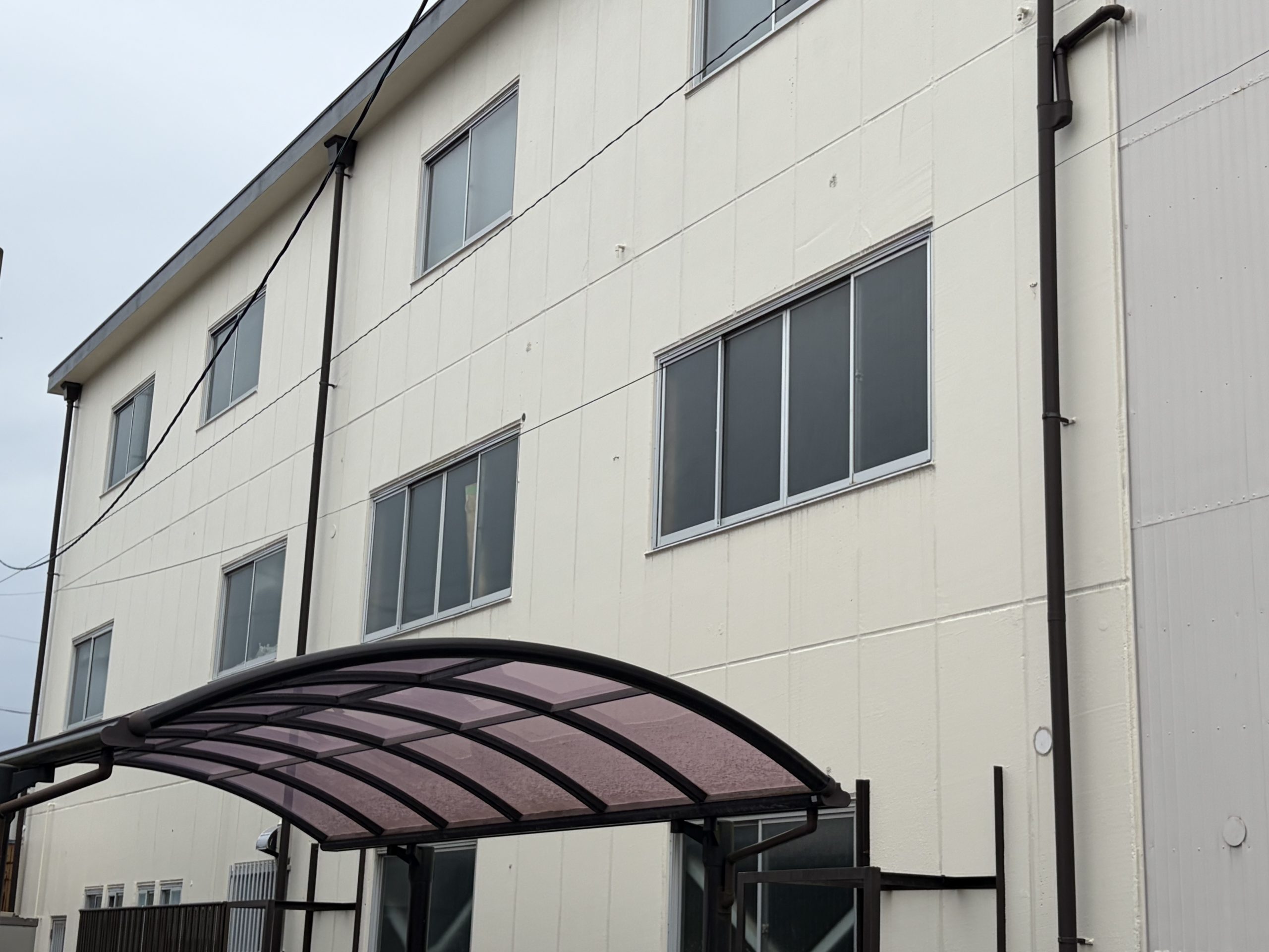 名古屋市雨漏りしている屋上