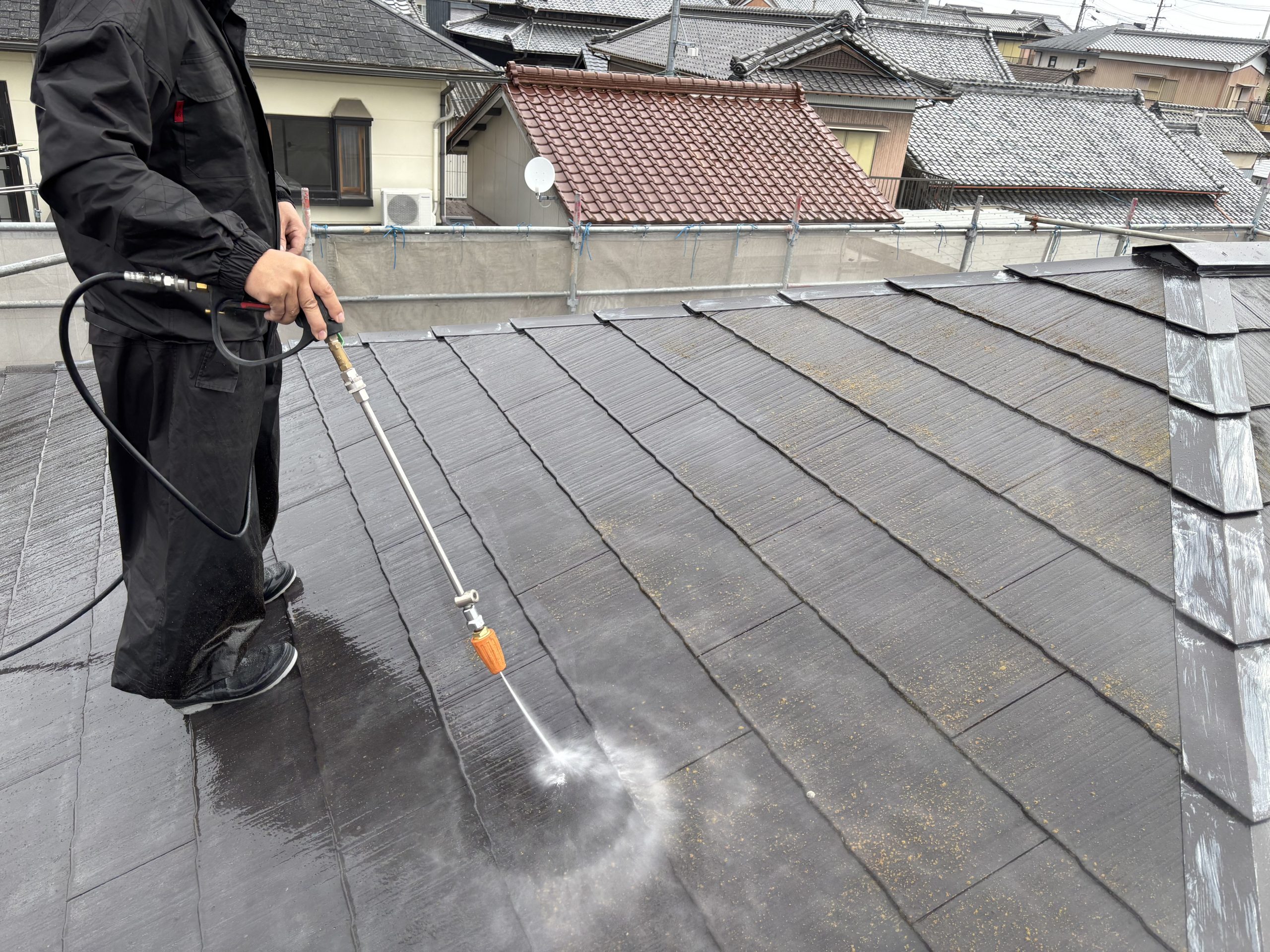 瀬戸市屋根塗装高圧洗浄