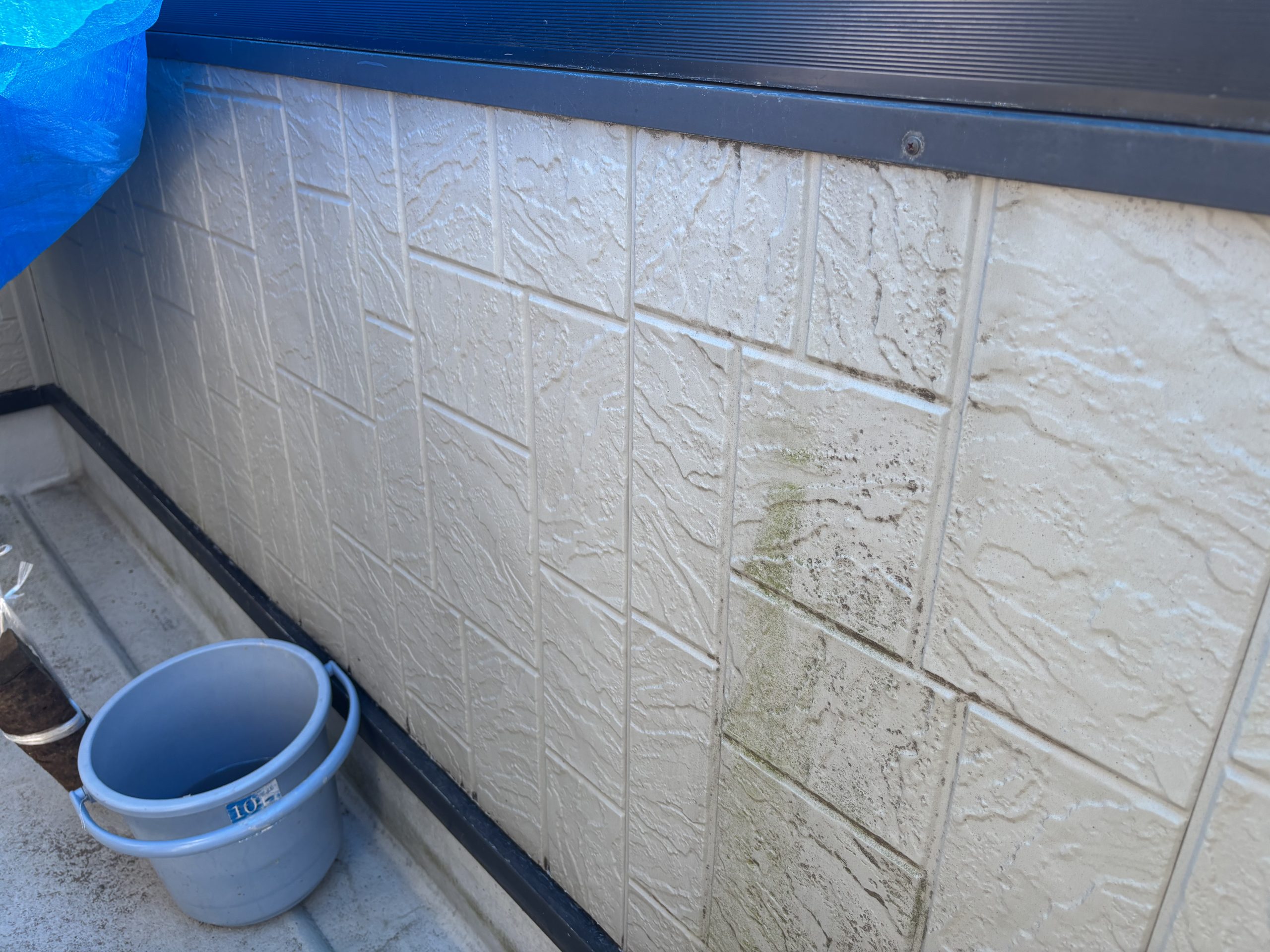 小牧市雨漏りしたベランダ