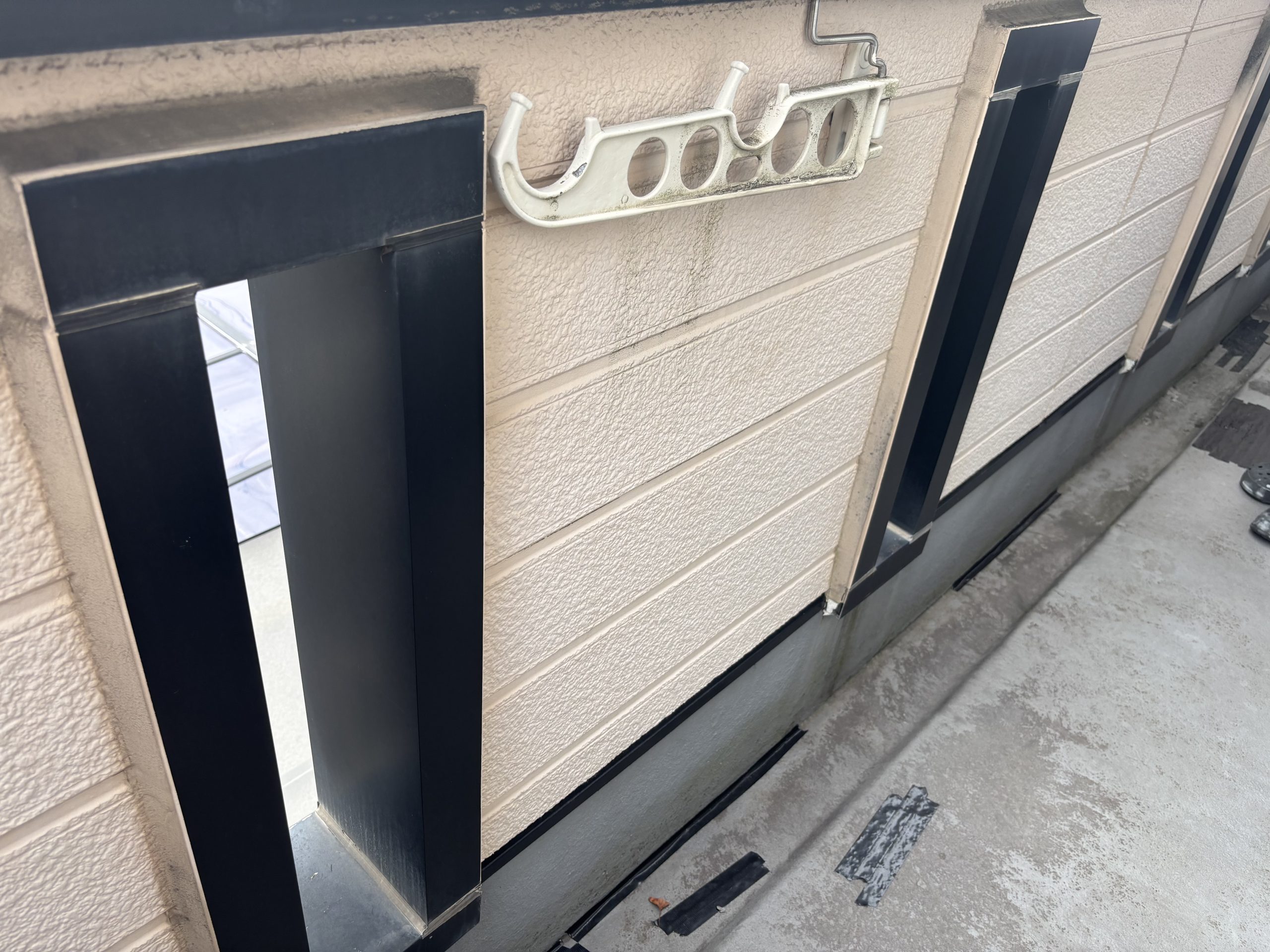 春日井市雨漏りしたベランダ