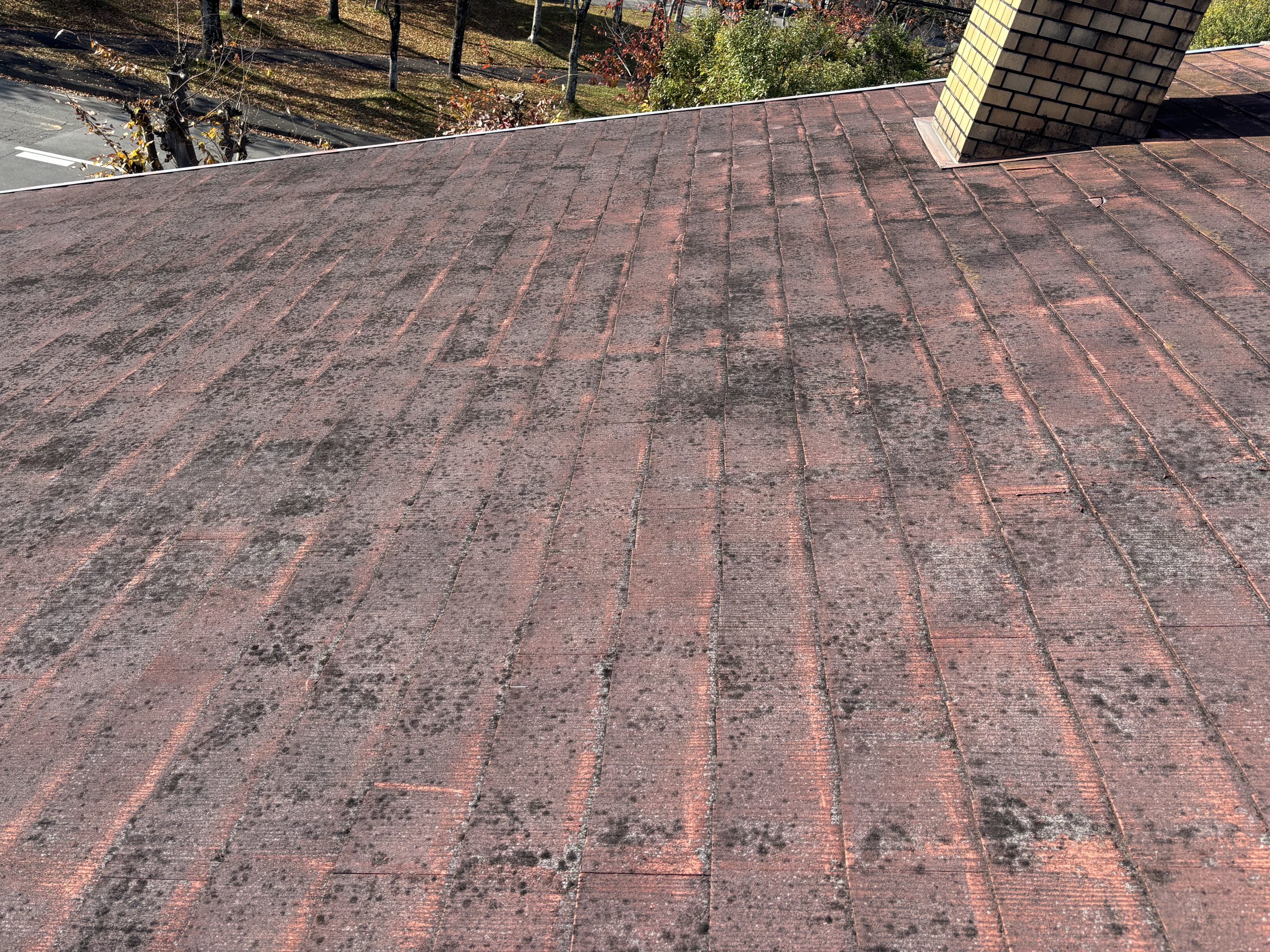 春日井市スレート屋根のカバー工法