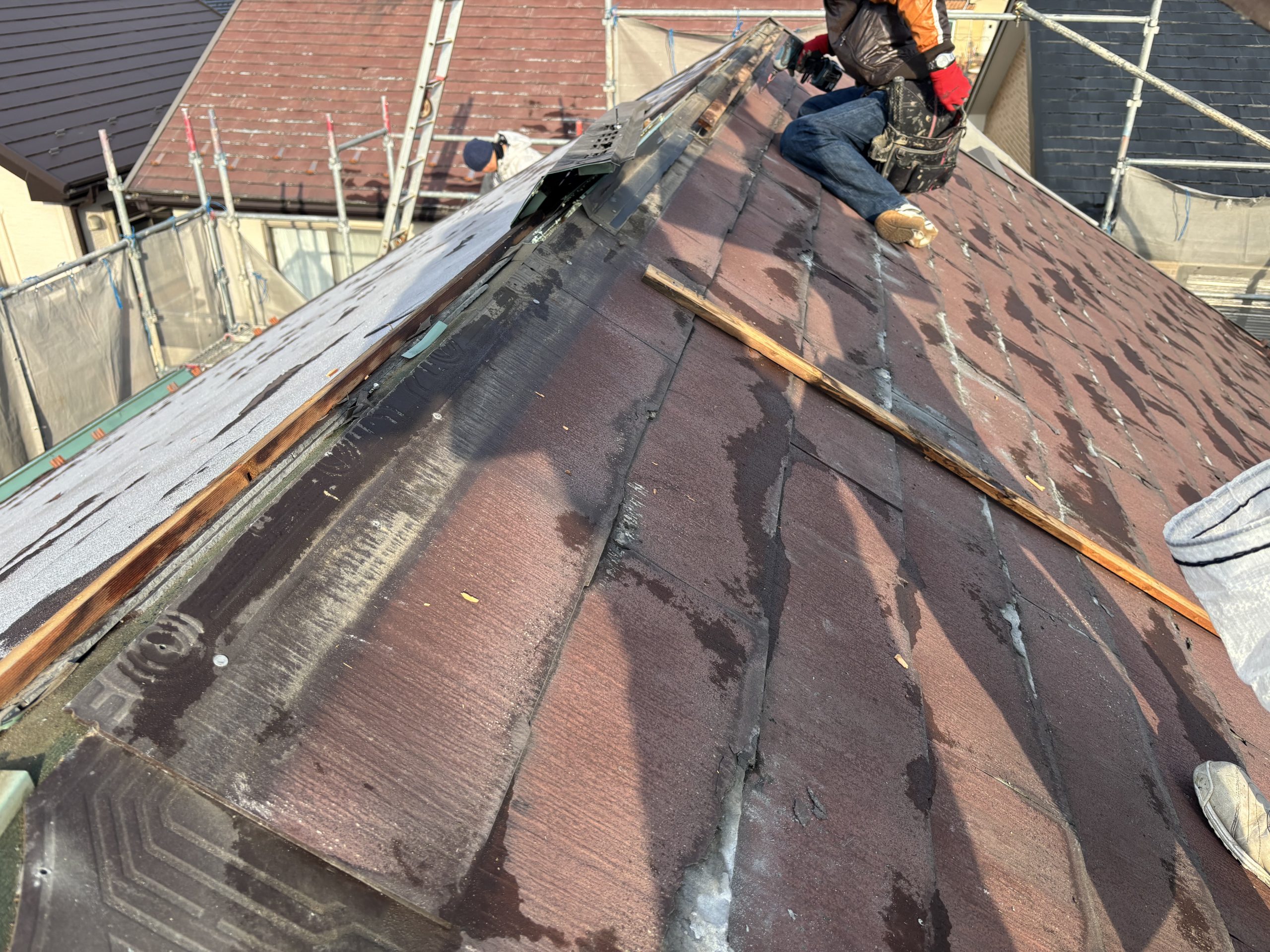 春日井市パミール屋根屋根葺き替え