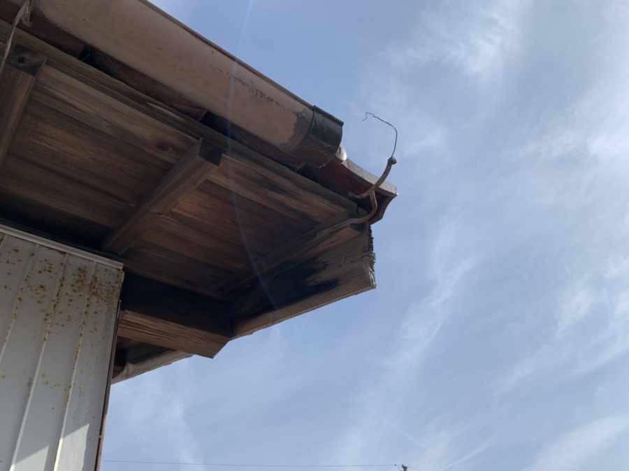 二階の南面の雨樋