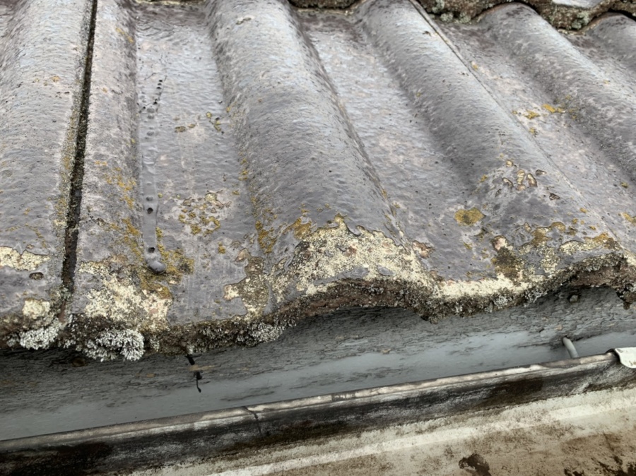 既存屋根はモニエル瓦写真