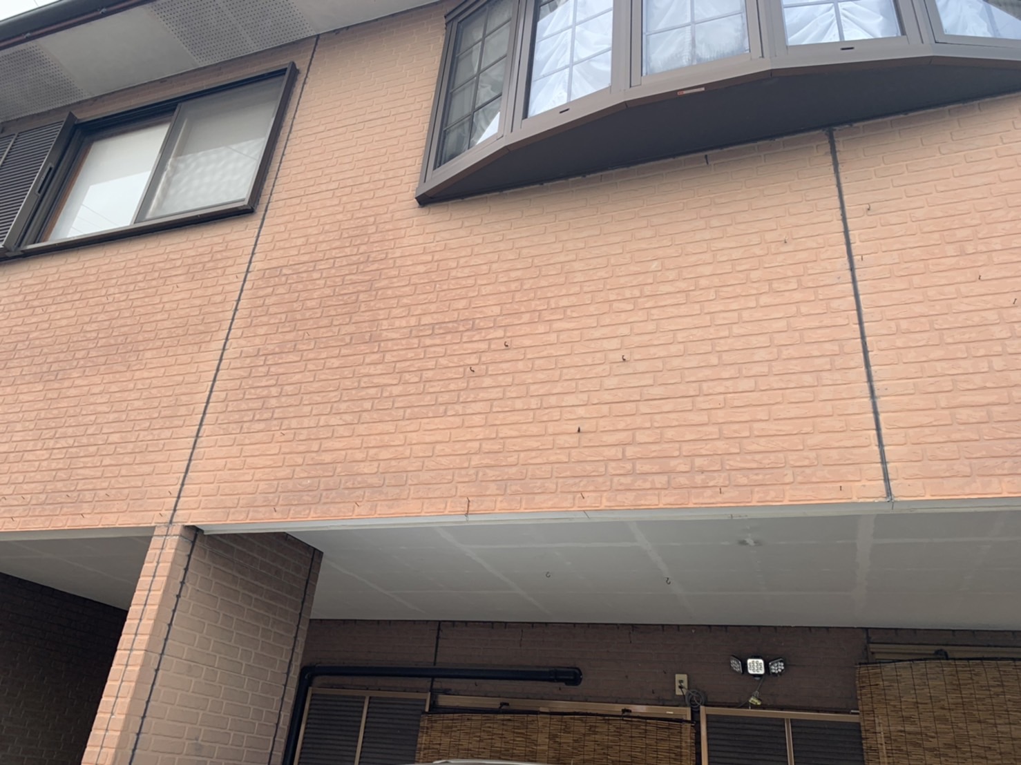 外壁に経年劣化による劣化や欠損