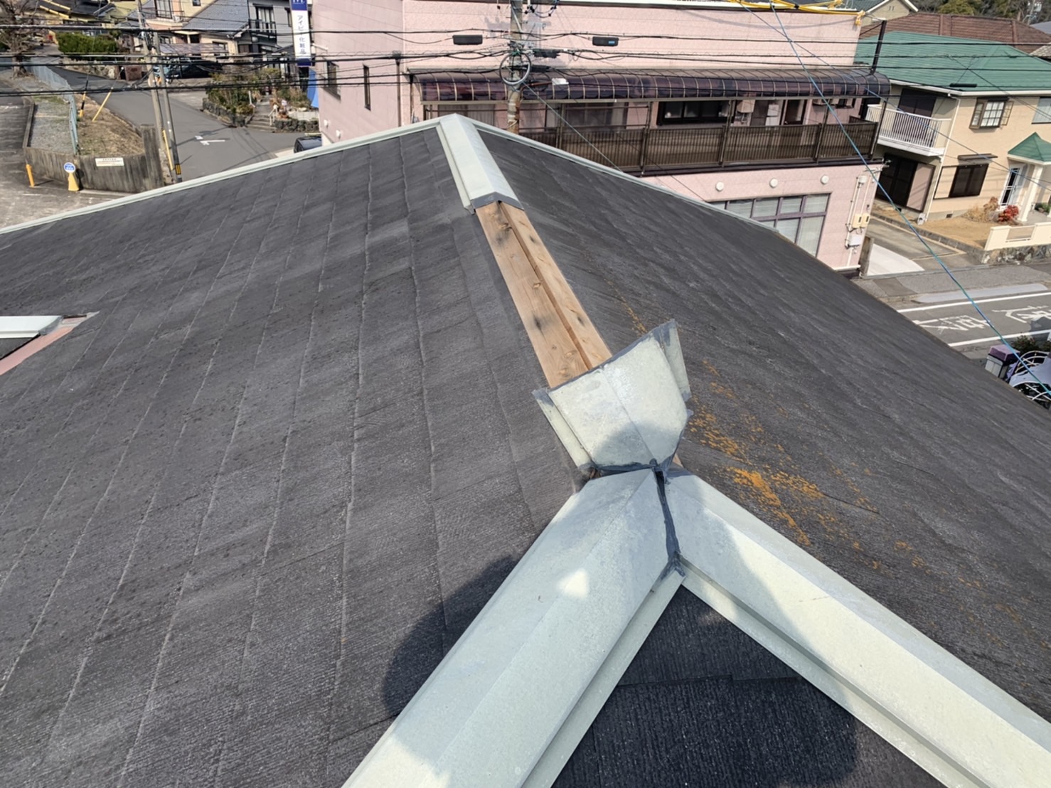棟板金が剥がれ無くなっている