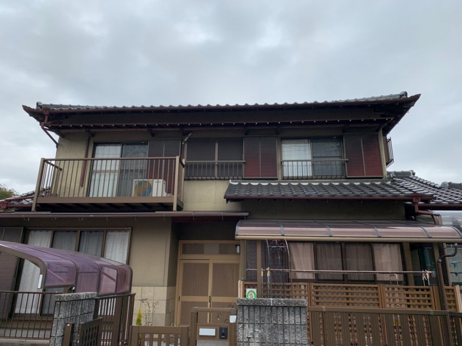 屋根補修と外壁塗装の現地調査