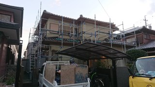 足場を組んだ全体