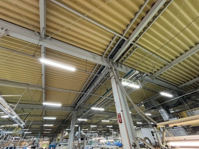 行橋市で屋根調査した工場内部