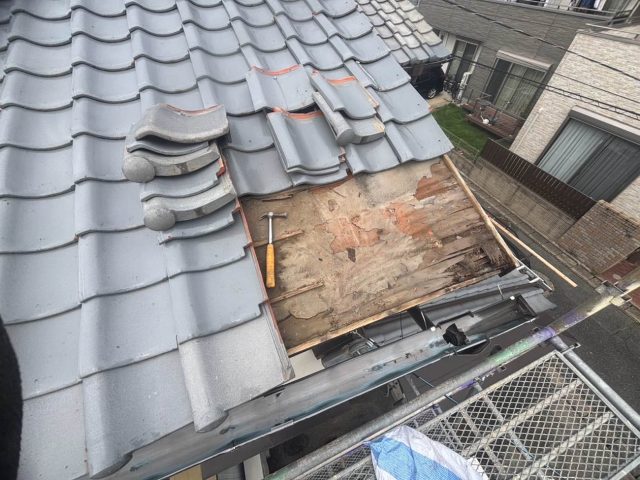 福岡市城南区の瓦葺き直し工事