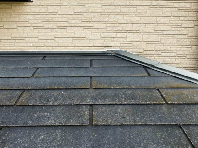 小郡市の差し掛け屋根の劣化