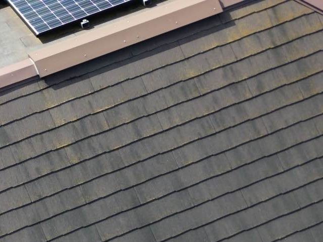 小郡市で見つかったスレートの汚れ