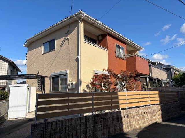 小郡市の外壁塗装が完了した住宅