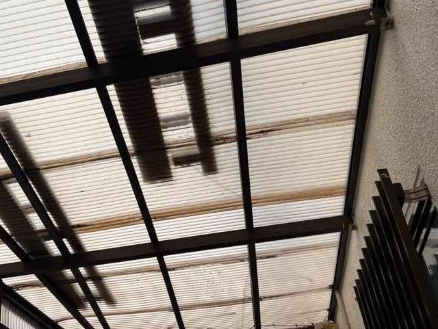 筑紫野市の劣化した波板