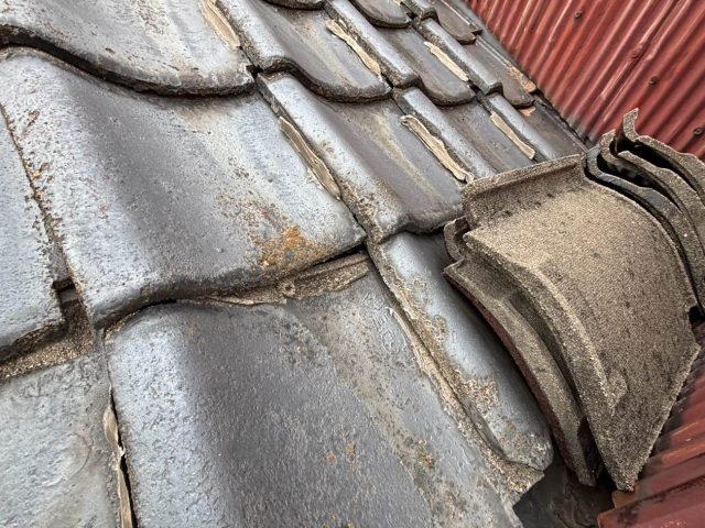 筑紫野市の瓦屋根の雨漏り箇所